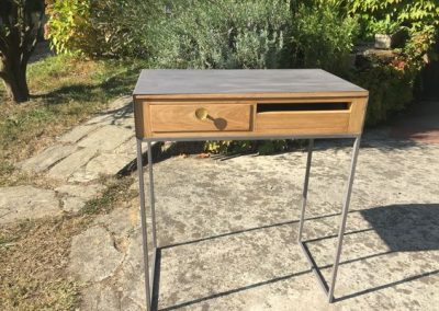 Mueble consola de madera de castaño y hierro para Ana Interiorismo